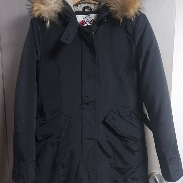 헤지스 구스다운 패딩점퍼, M