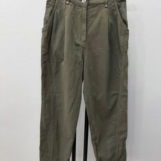 정품) 타임 한섬 22ss 카키색 면바지 팬츠 64
