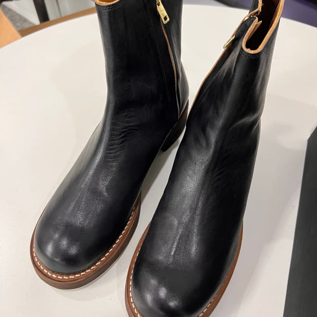 롤링덥트리오 캐스퍼 홀스하이드 8 사이즈