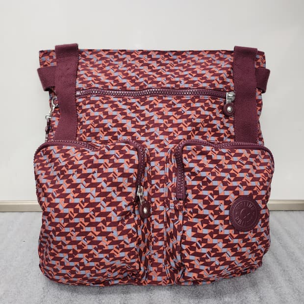 키플링 신형 사이즈 큰 백팩 43x44x14cm