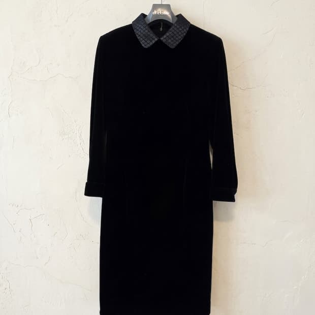 DAKS 블랙 벨벳 원피스 88-160