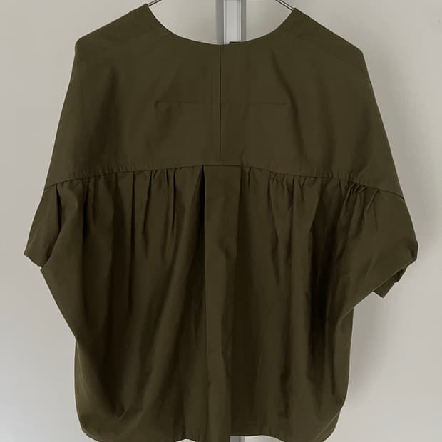 back point blouse