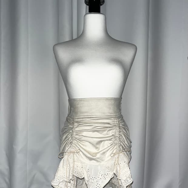 드라이로즈 스웨이드 윙클 레이스 스커트