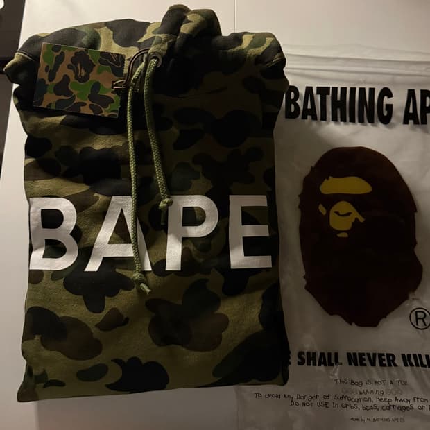 베이프 퍼스트 카모 후드 그린