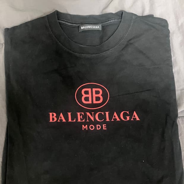 발렌시아가 BB MODE 반팔 티셔츠