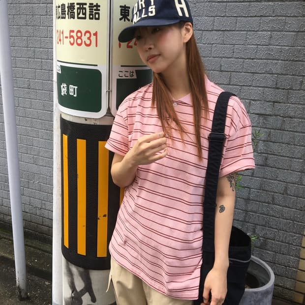 아와이 스트라이프 반팔 카라 티셔츠 핑크
