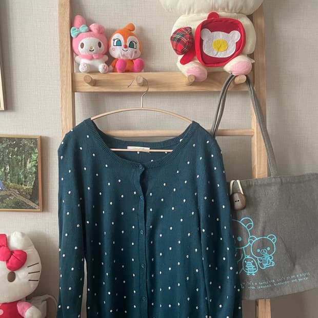 모리걸 빈티지 도트 가디건 💚🤍