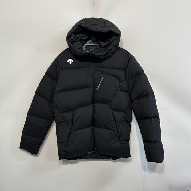 데상트 남성 헤비 다운 패딩 100 한겨울 블랙