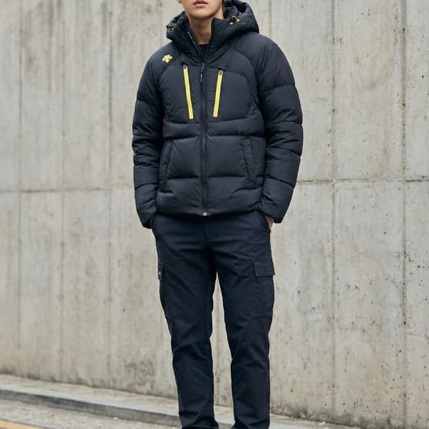 데상트 블랙/옐로우 덕다운 패딩_95
