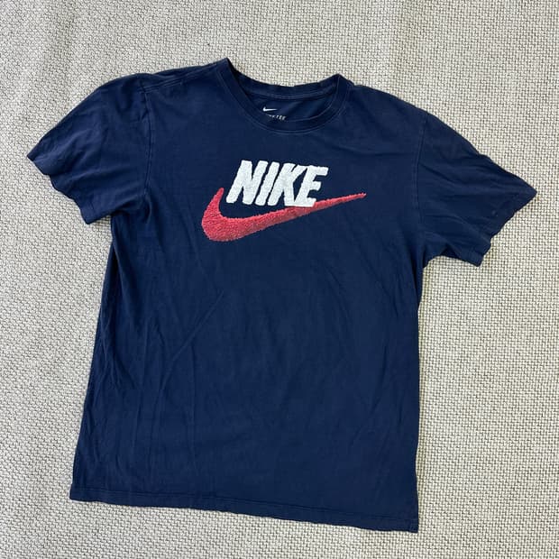 L 나이키 네이비 반팔 티셔츠 0327D