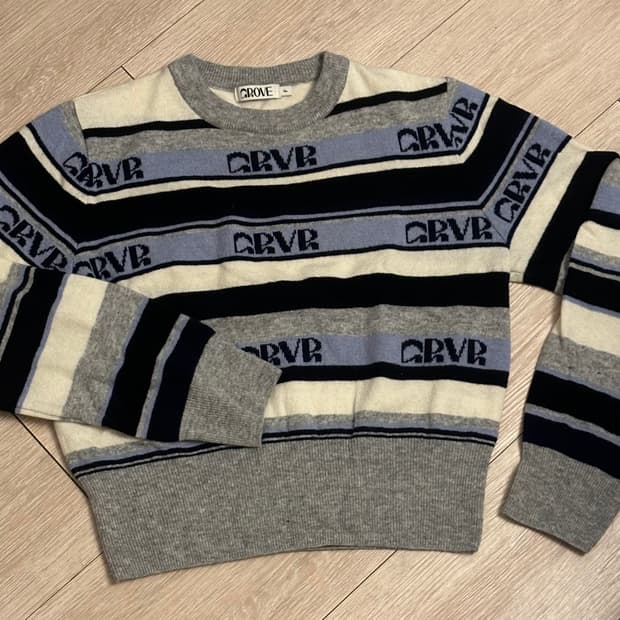 그로브 GRVR 스트라이프 로고 니트