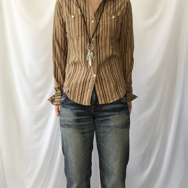 Stripe pattern shirt