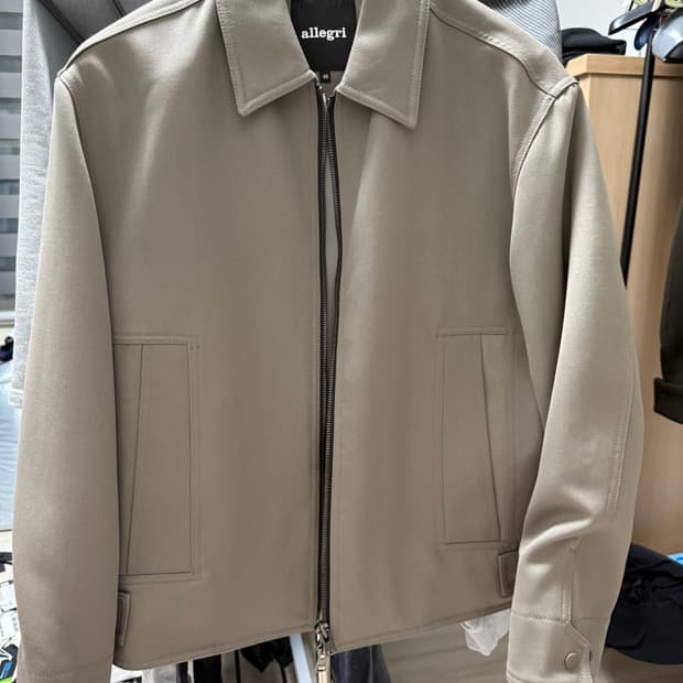 알레그리 다크베이지 오버핏카라 블루종 48