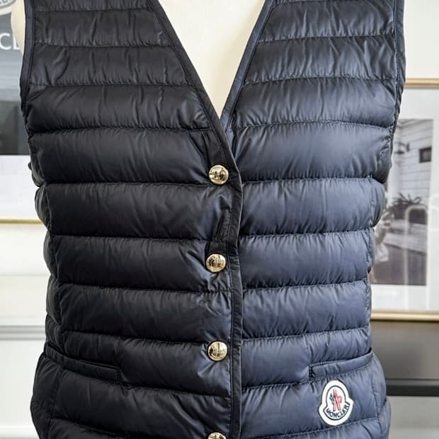 몽클레어 여성 패딩조끼