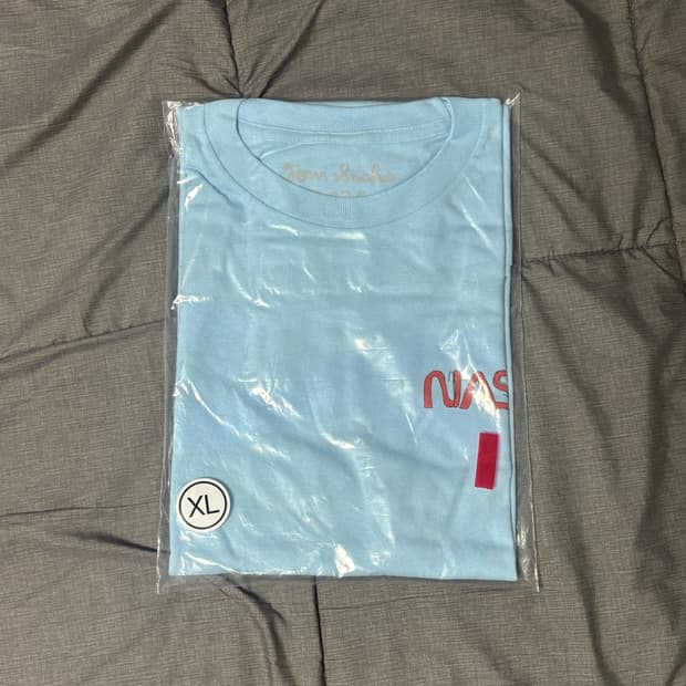 톰삭스 현대카드 전시회 한정 반팔티셔츠 xl