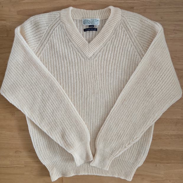 셔틀랜드울 브이넥 니트( DOVER WINDS )