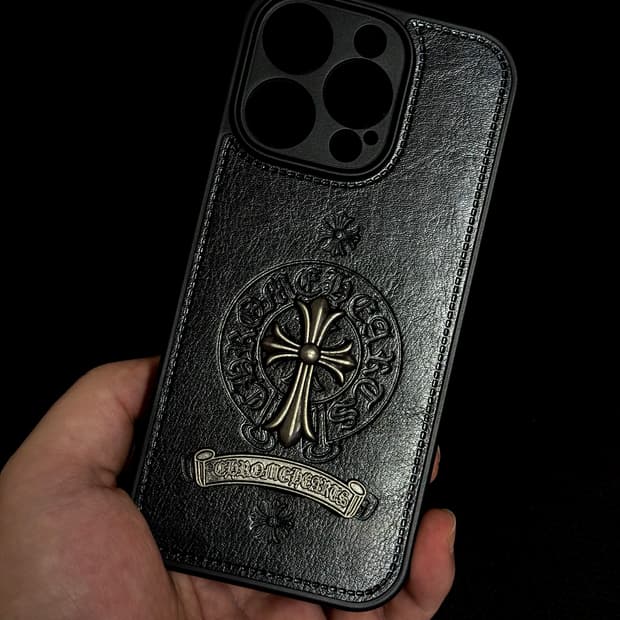 아이폰16프로 크롬하츠 케이스