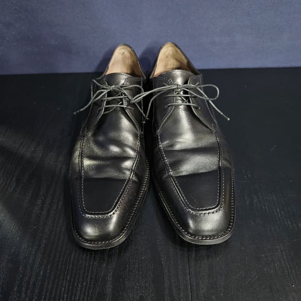 살바토레 페라가모 블랙 남성 10.5 로퍼 