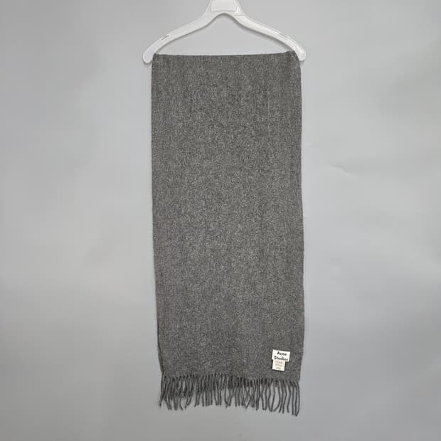 아크네스튜디오(Acne Studios) 버진울 머플러 목도리 그레이