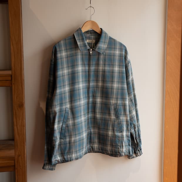 프릭스스토어 옴브레 패턴 블루종