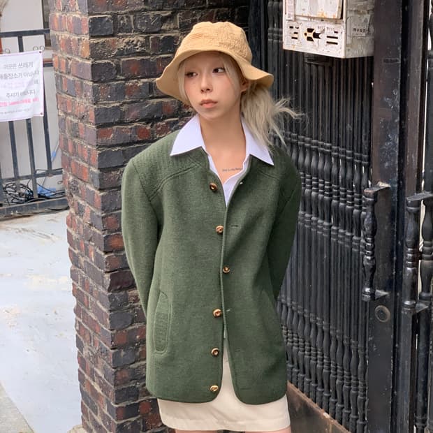 HUNDT MODELL 독일 빈티지 퓨어 울 가디건