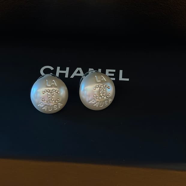 샤넬 업사이클링 CC로고 빈티지 진주 귀걸이
