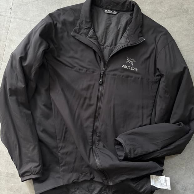 Arc'teryx 아크테릭스 아톰 LT 자켓 블랙