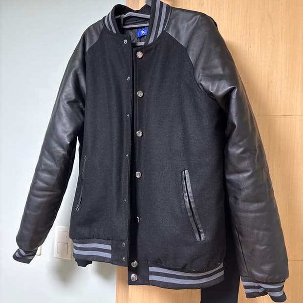 가죽 바시티 스타디움 자켓