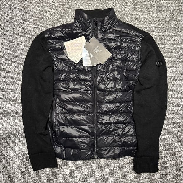 (새상품) Jean Michel Basquiat 구스다운 니트집업 105