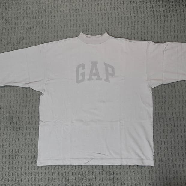 이지 갭 발렌시아가 도브 반팔 s