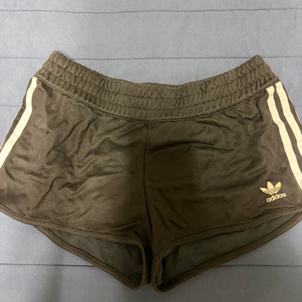 여자 아디다스 반바지