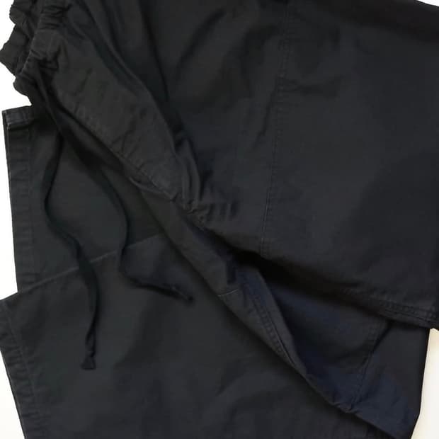 Comoli 포스트 트윌 헌팅 팬츠