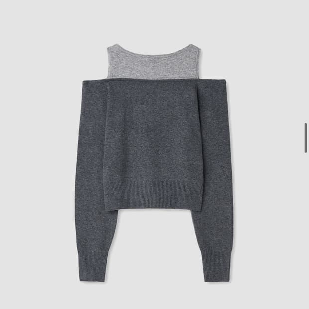 시메트릭퍼센트 오프숄더 니트탑