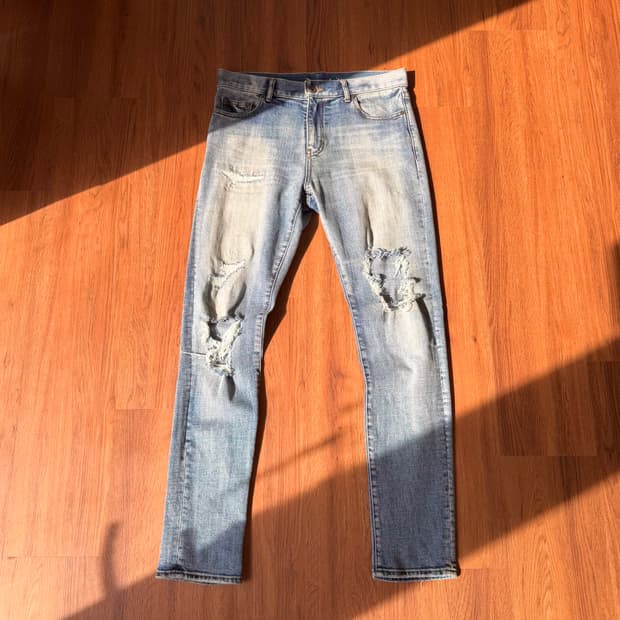 생로랑 17SS 데미지 데님 팬츠