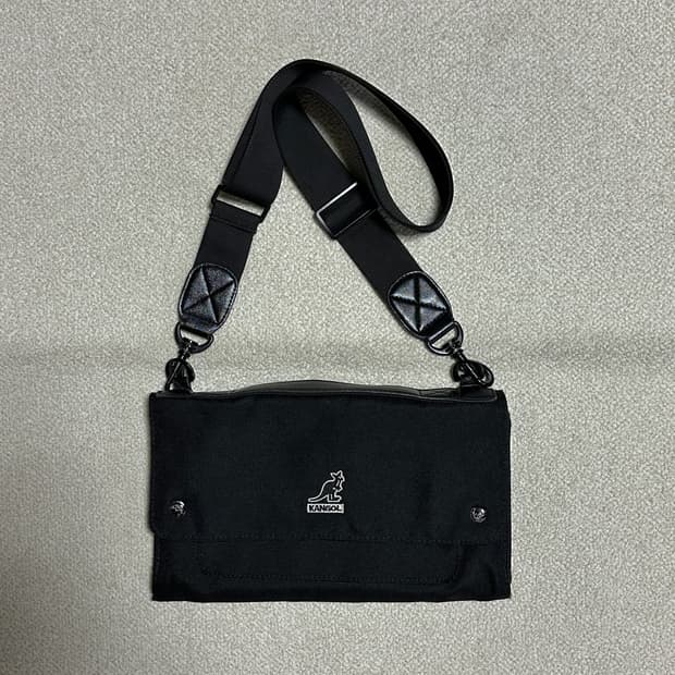 캉골 글램핑 크로스백 네오