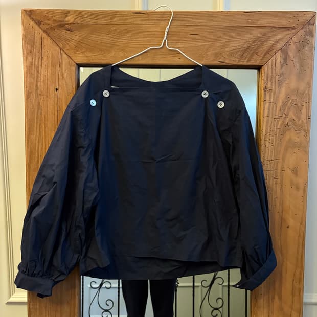 문달 네이비 보트넥 셔츠