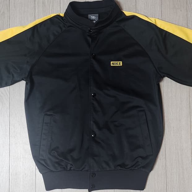 나이키 블랙 앤 옐로우 져지 자켓●남녀공용