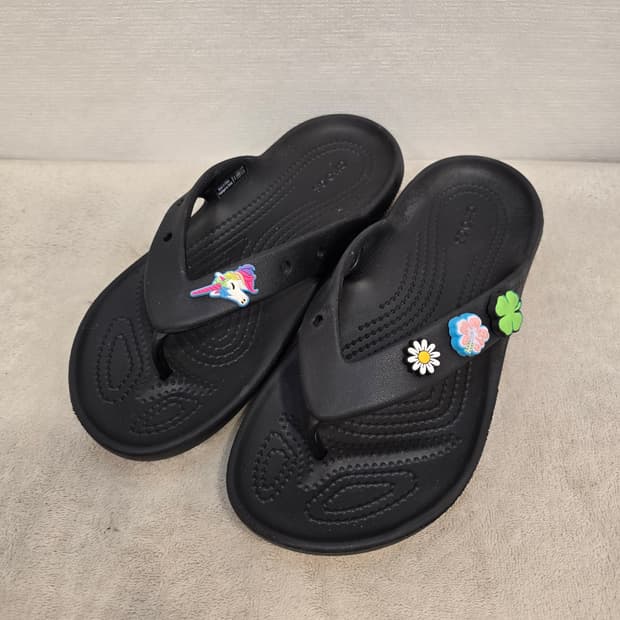 크록스 블랙 쪼리 슬리퍼 유니콘 키링 포함 245