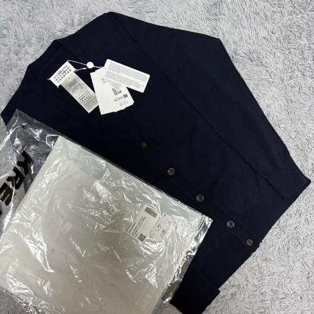 [새상품] 메종 마르지엘라 캐시미어 가디건