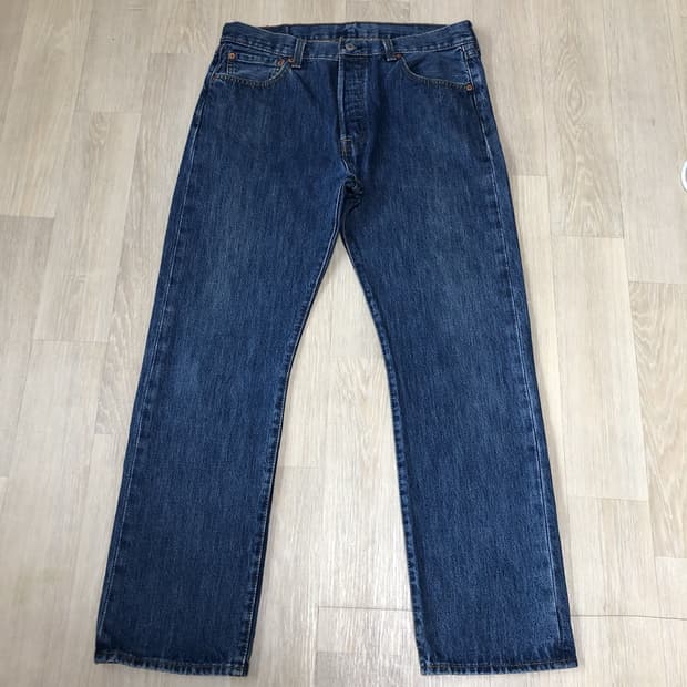 (33) 리바이스 Levi's 501 스트레이트핏 워시드 중청 데님