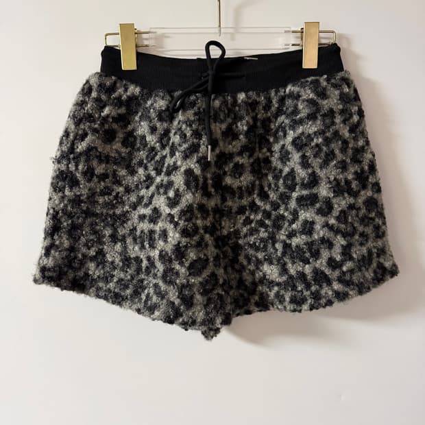 새상품 여자 호피 뽀글이 반바지