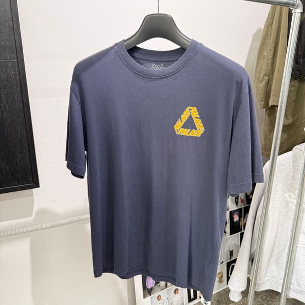 [L] palace p3 outline tee