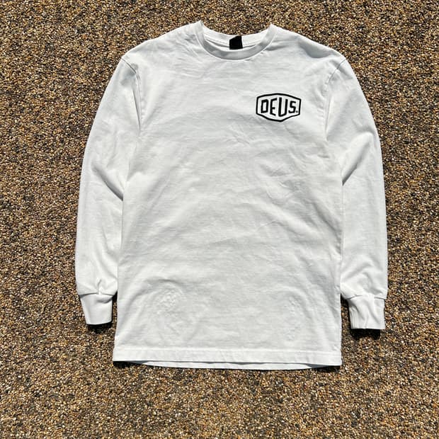 데우스 엑스 마키나 화이트 롱슬리브