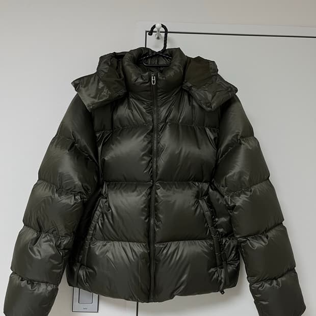 룰루레몬 구스다운 패딩 M 새상품