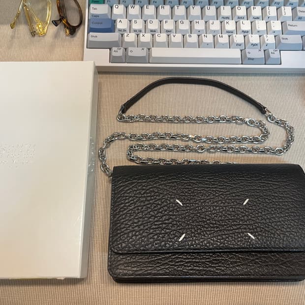 메종마르지엘라 크로스백