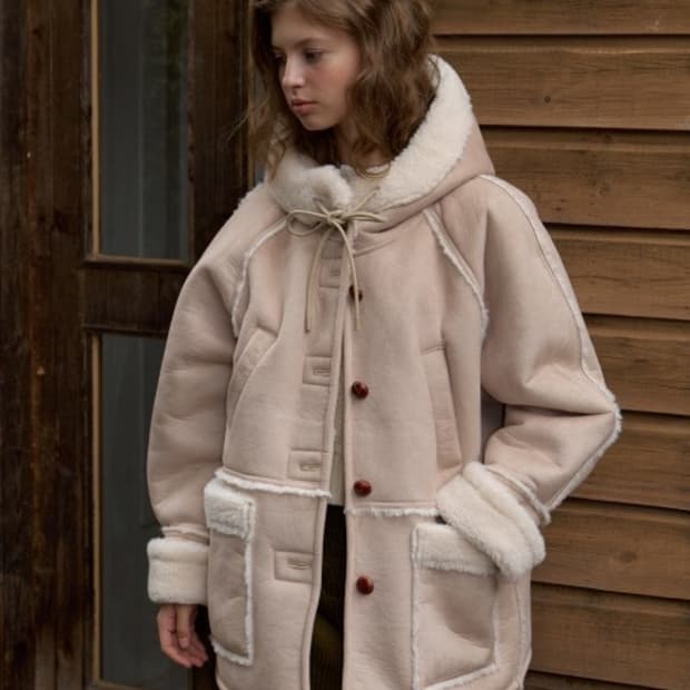 어몽 후드 더플 무스탕 베이지 s