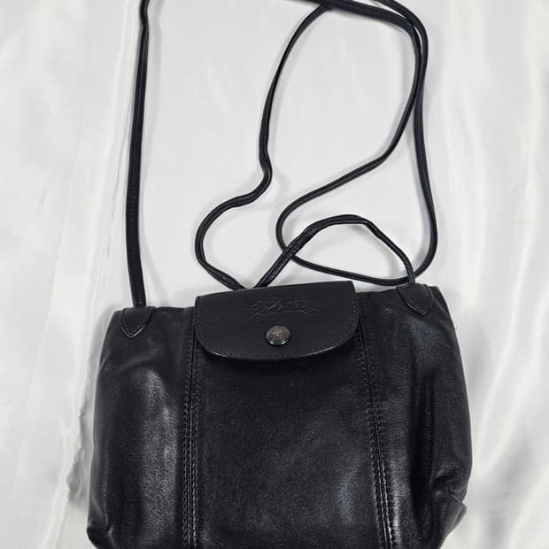 롱샴르플리아쥬크로스바디백