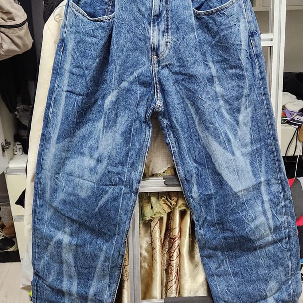 라그랑지 레이저 워시드 턱 데님팬츠