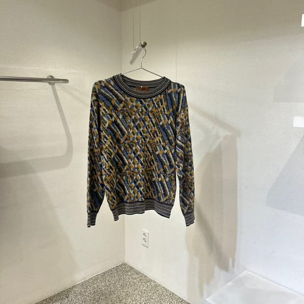 미쏘니 멀티 패턴 니트