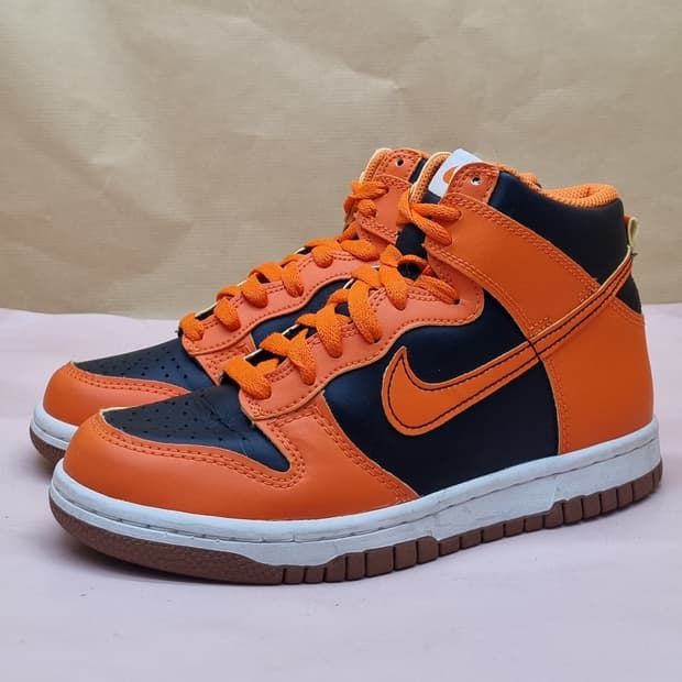 나이키 덩크 하이 오렌지 하이탑 235